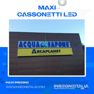 Maxi insegna a cassonetto