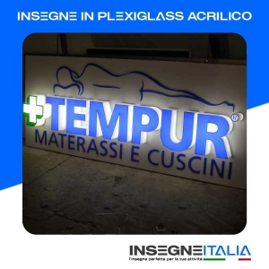 Insegna in Plexiglass Acrilico della scritta TEMPUR MATERASSI E CUSCINI, con logo di una croce in rilievo molto marcato, illuminata